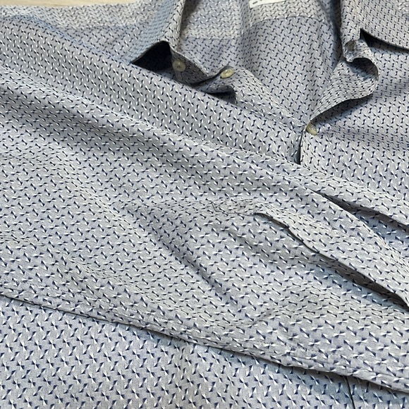 Etro European size 46 long sleeve shirt - Picture 3 of 3